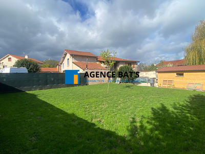 Maison - 64 m² - 4 pièces