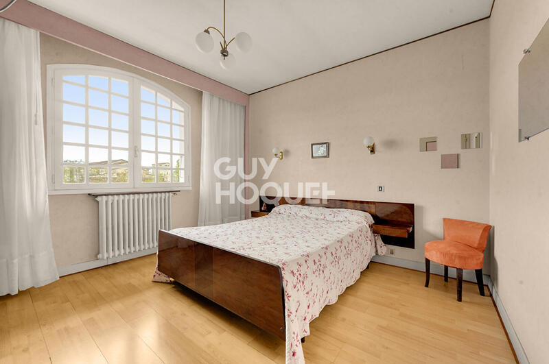 Maison - 172 m² - 8 pièces