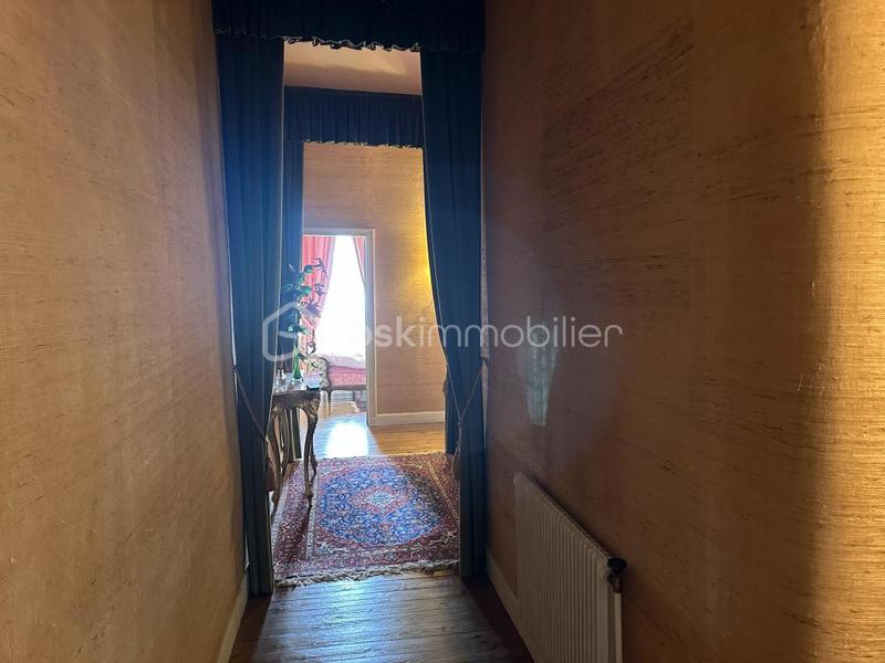 Maison de ville - 200 m² - 7 pièces