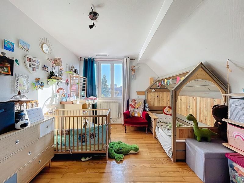 Appartement - 81 m² - 4 pièces