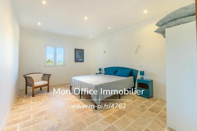 Villa - 200 m² - 7 pièces