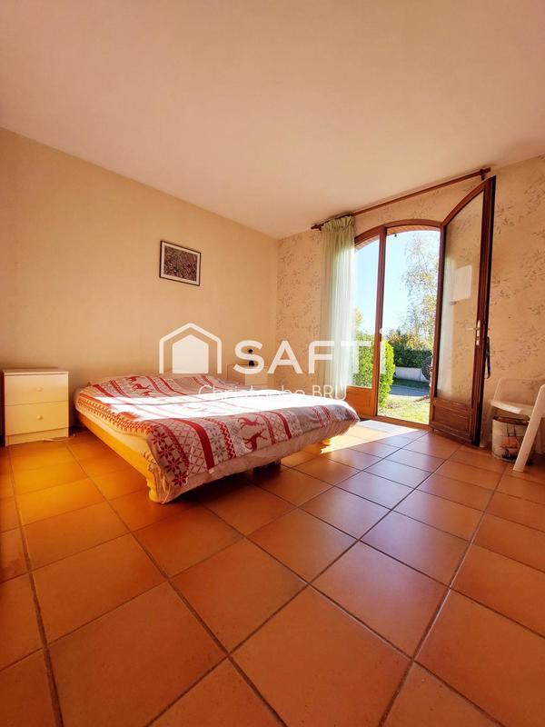 Maison - 200 m² - 7 pièces