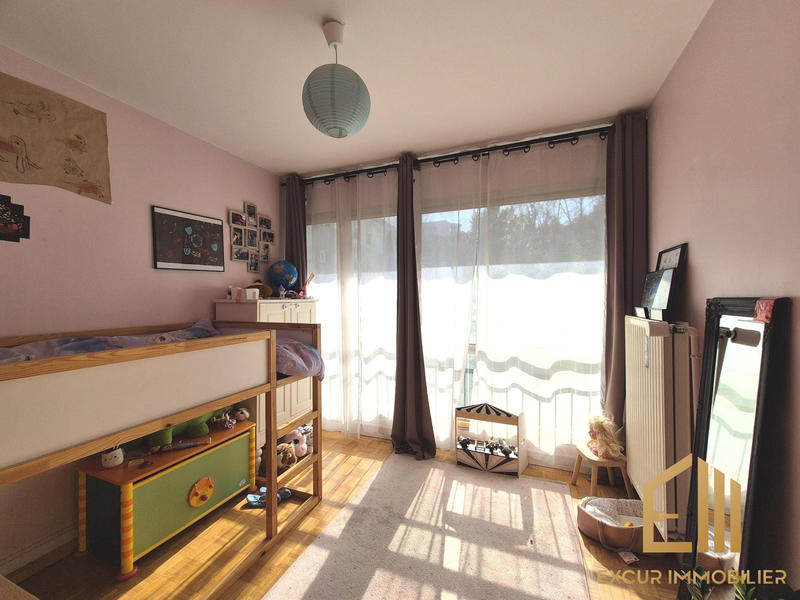 Appartement - 98 m² - 5 pièces