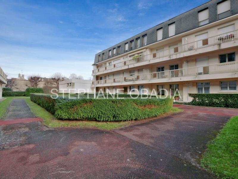 Appartement - 99 m² - 3 pièces