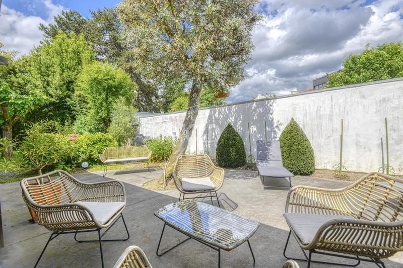 Maison - 204 m² - 8 pièces