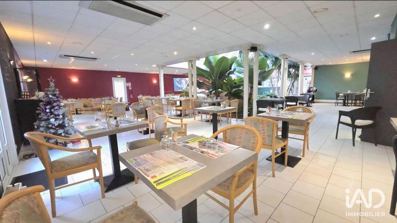 Local commercial - 1 100 m²