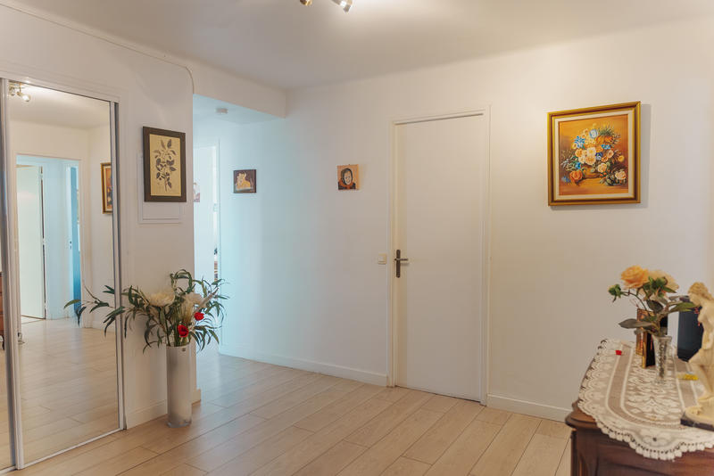 Appartement - 84 m² - 3 pièces