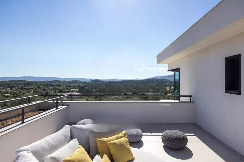 Villa - 440 m² - 8 pièces