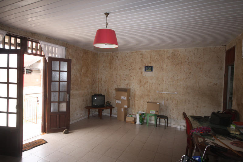 Maison - 230 m² - 8 pièces