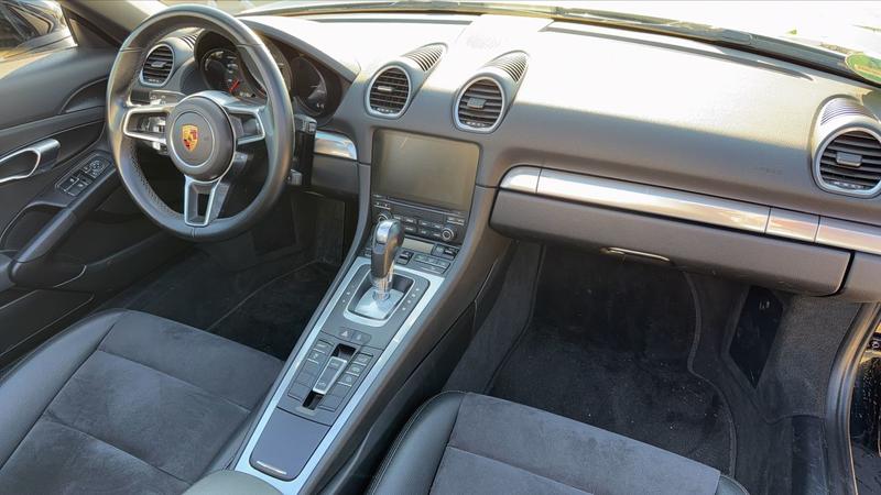 Porsche 718 Boxster 2.0 300 Pdk . - Automatique Entretien constructeur