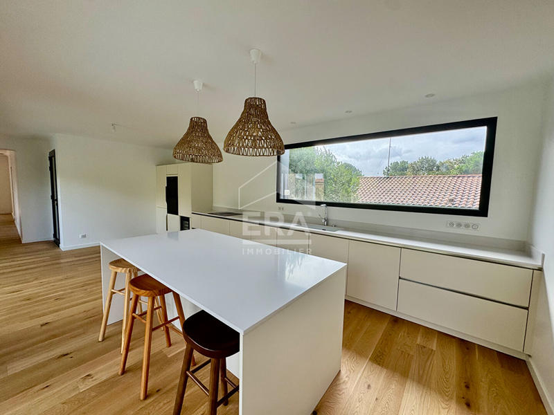 Maison - 141 m² - 7 pièces