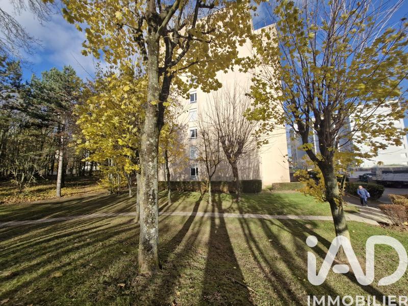 Appartement - 99 m² - 5 pièces