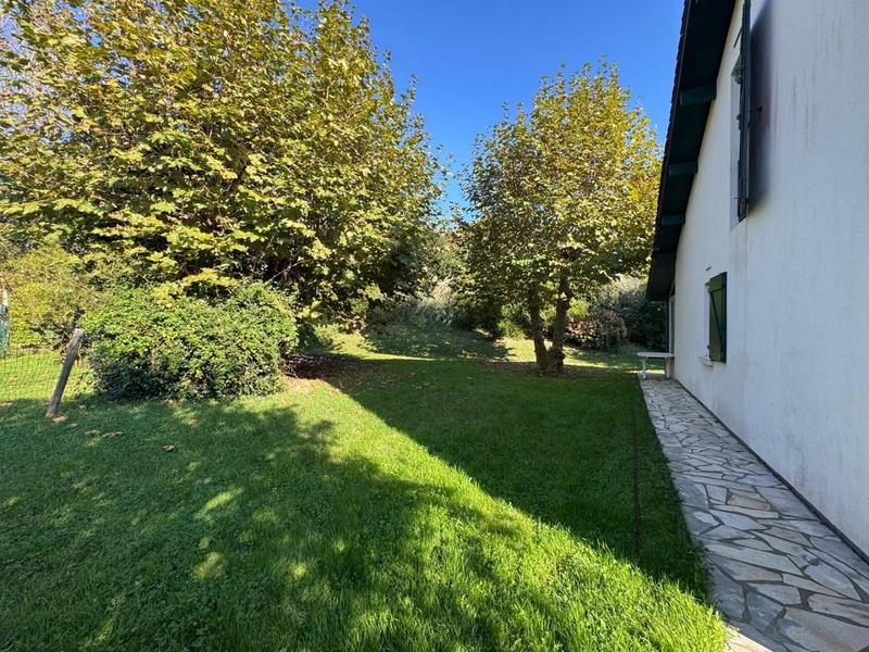 Maison - 102 m² - 5 pièces