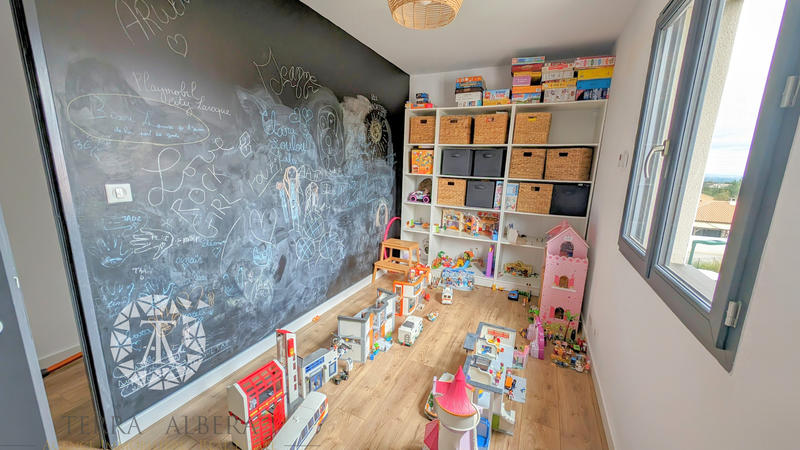 Villa - 190 m² - 6 pièces