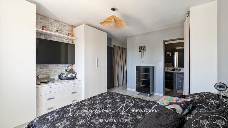 Maison - 190 m² - 5 pièces