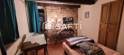 Maison - 241 m² - 8 pièces