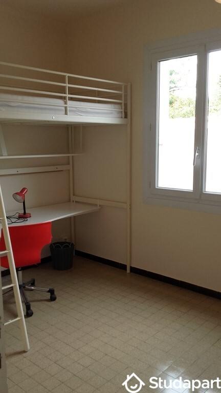 Chambre - 9 m² - 1 pièce