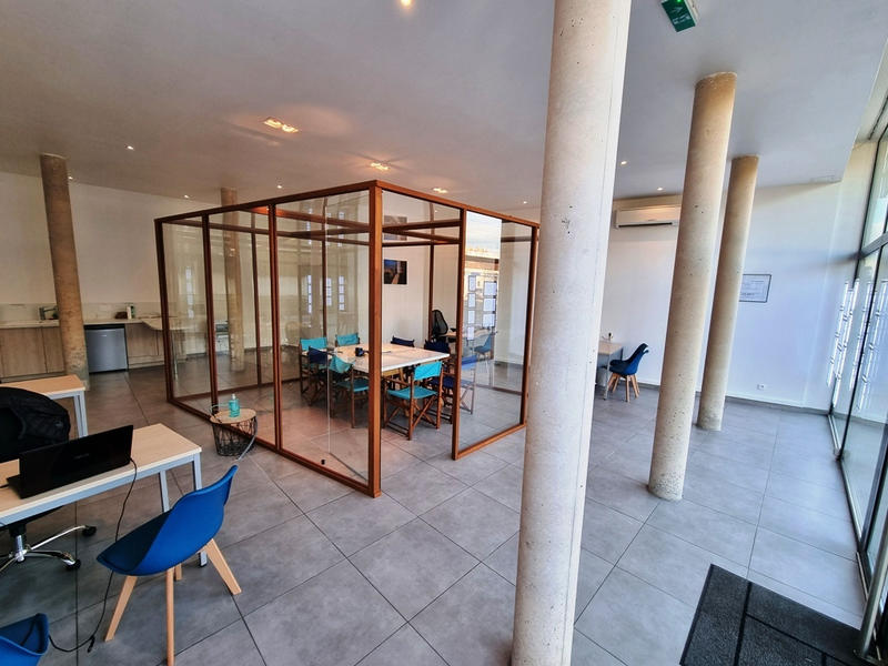 Local commercial - 82 m²