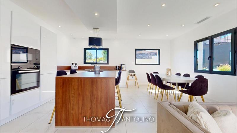 Maison - 115 m² - 5 pièces