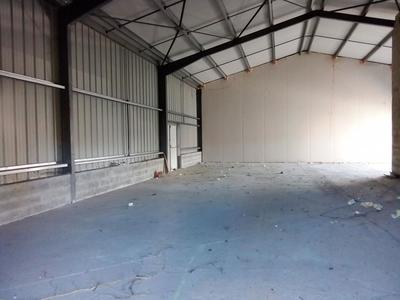 Entrepôt - 170 m²