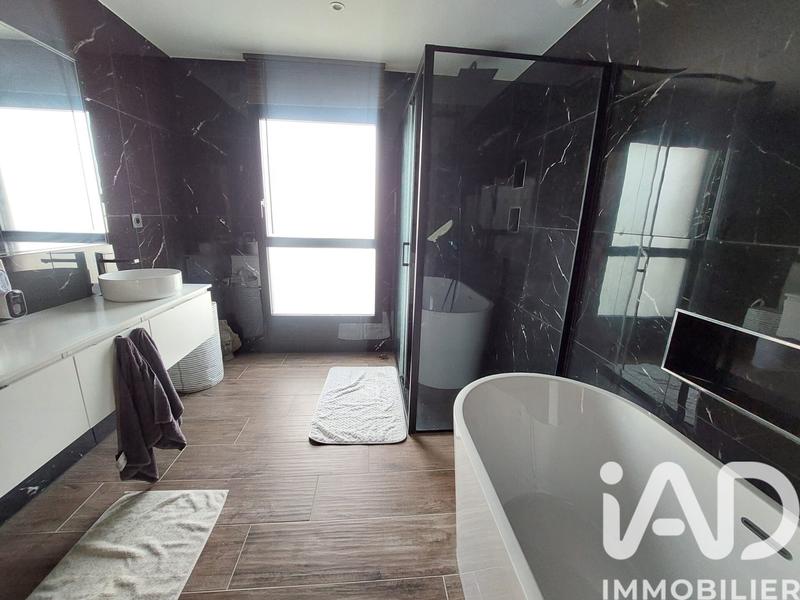 Maison - 156 m² - 7 pièces