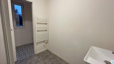 Appartement - 84 m² - 5 pièces