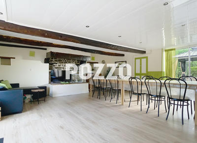 Maison - 375 m² - 19 pièces