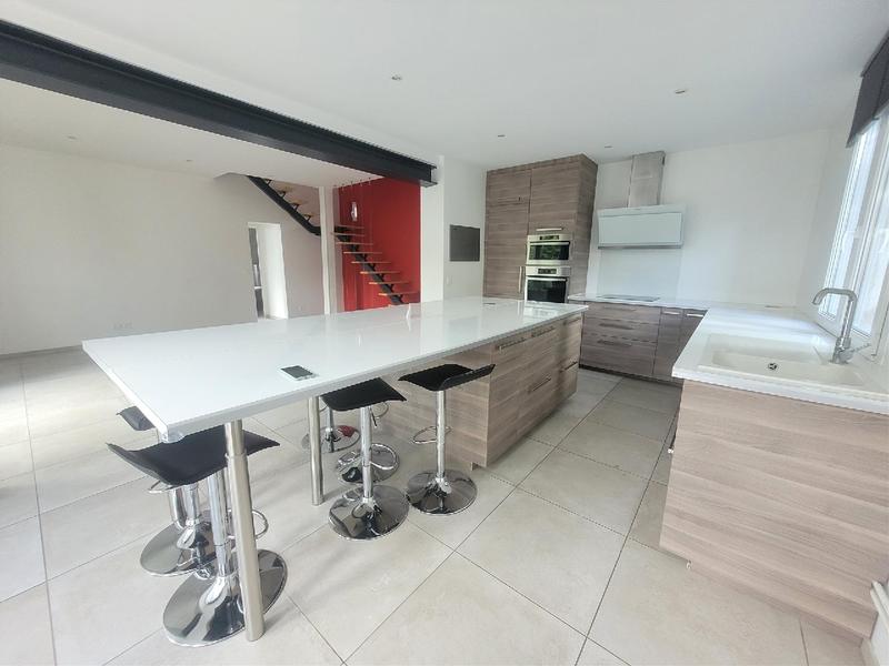 Maison - 116 m² - 6 pièces