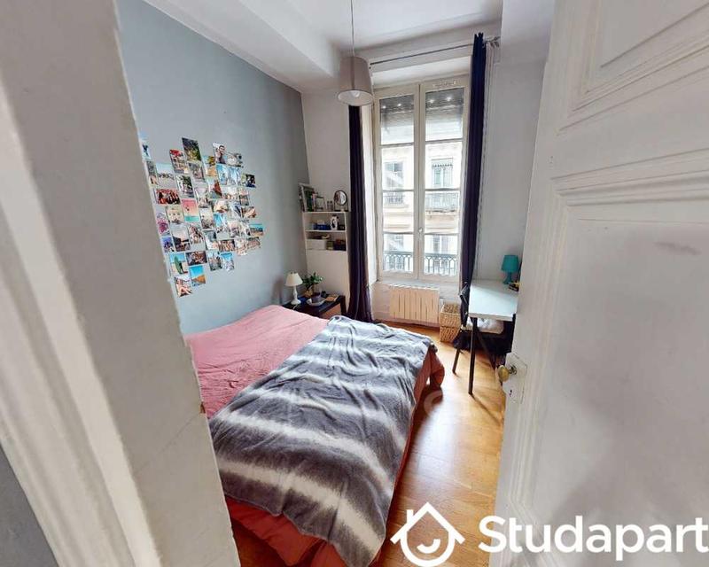 Chambre - 90 m² - 1 pièce