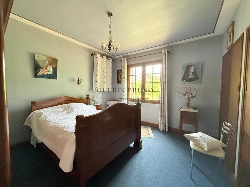 Propriété - 220 m² - 6 pièces