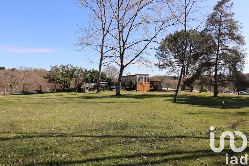 Maison - 240 m² - 6 pièces