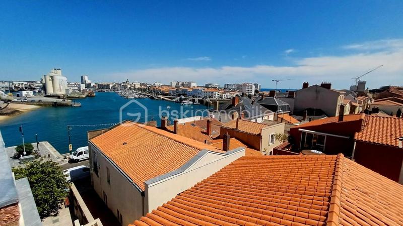 Demeure - 300 m² - 10 pièces