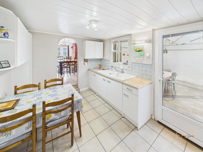 Maison - 93 m² - 4 pièces