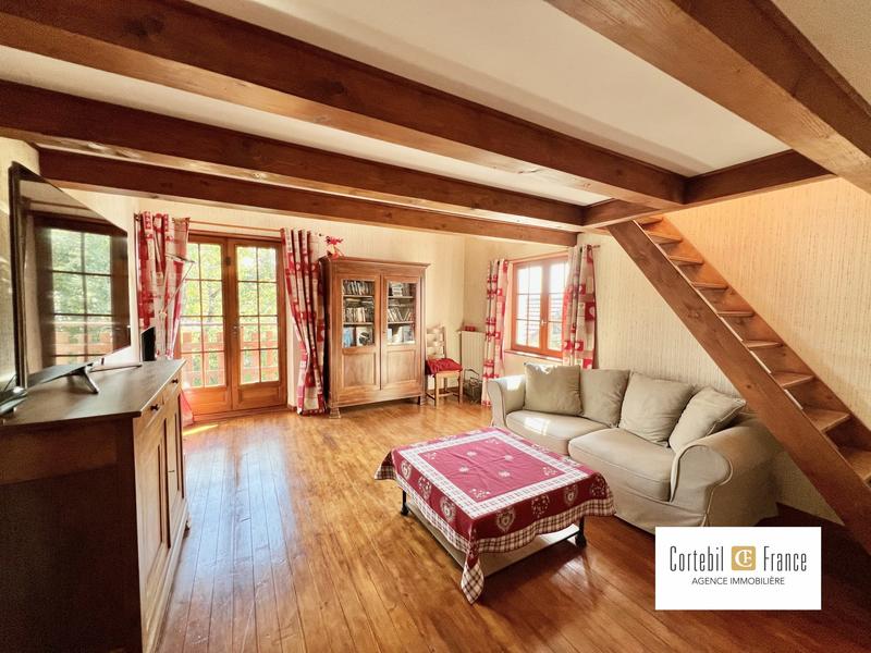 Maison - 270 m² - 5 pièces