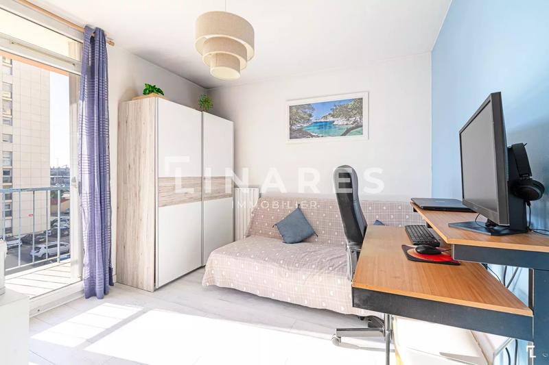 Appartement - 93 m² - 5 pièces