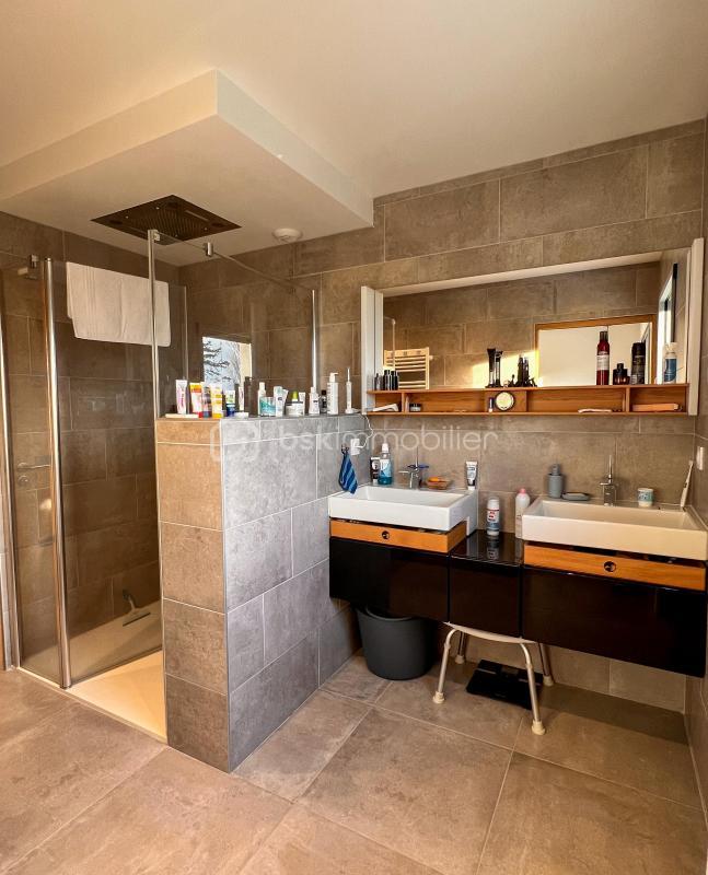 Maison - 136 m² - 4 pièces