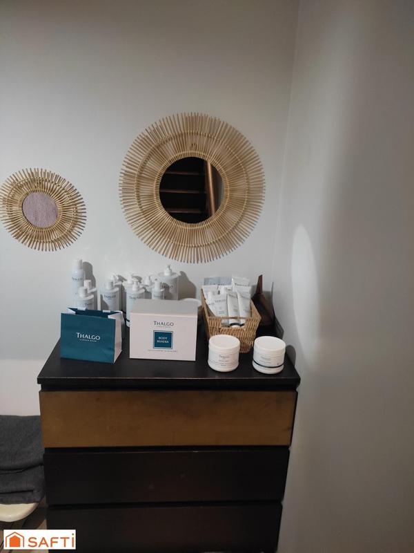 Local commercial - 100 m² - 10 pièces