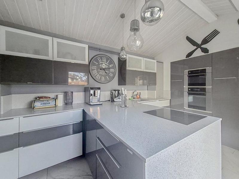 Maison - 122 m² - 7 pièces