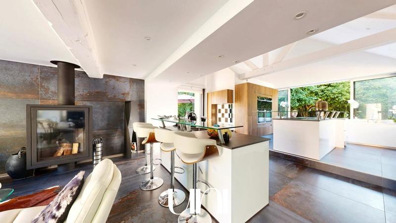 Maison - 500 m² - 13 pièces