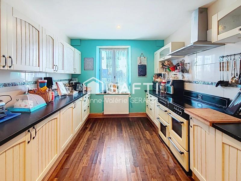 Maison - 178 m² - 7 pièces