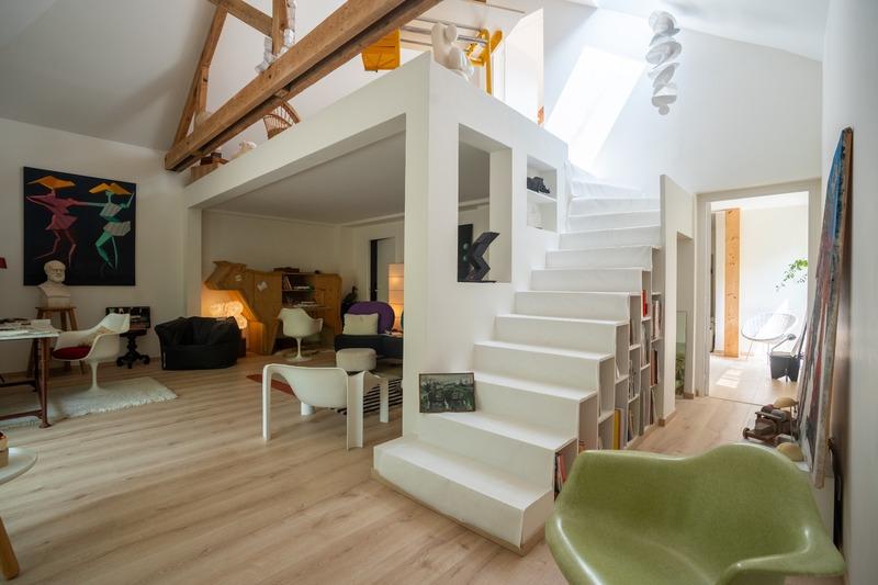 Maison - 300 m² - 8 pièces