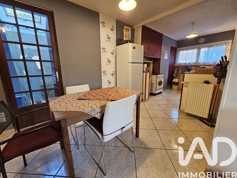 Maison - 98 m² - 6 pièces