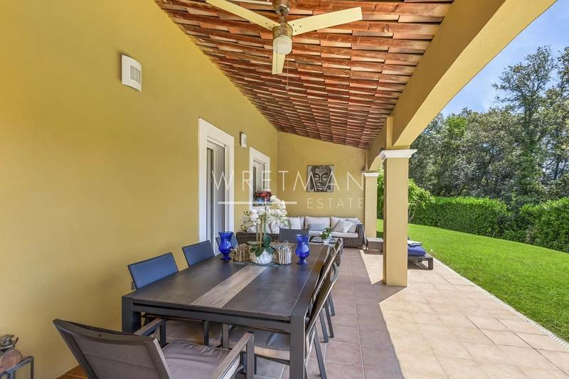 Maison - 185 m² - 7 pièces