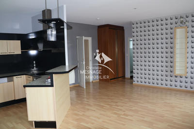 Appartement - 111 m² - 3 pièces