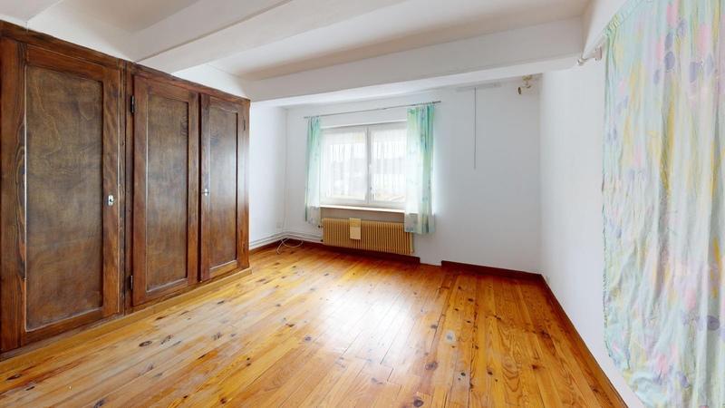 Maison traditionnelle - 224 m² - 7 pièces