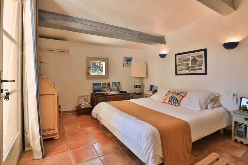 Villa - 180 m² - 7 pièces