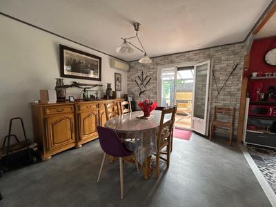 Maison - 90 m² - 4 pièces