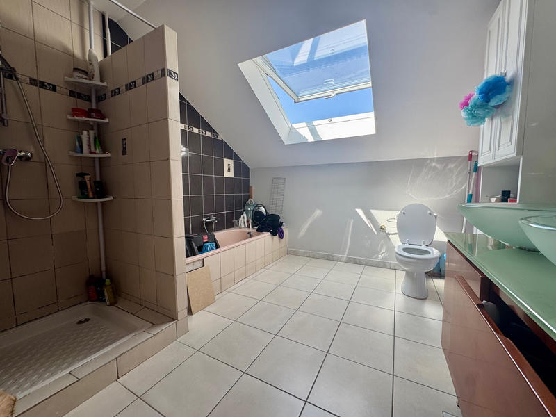 Appartement - 135 m² - 5 pièces