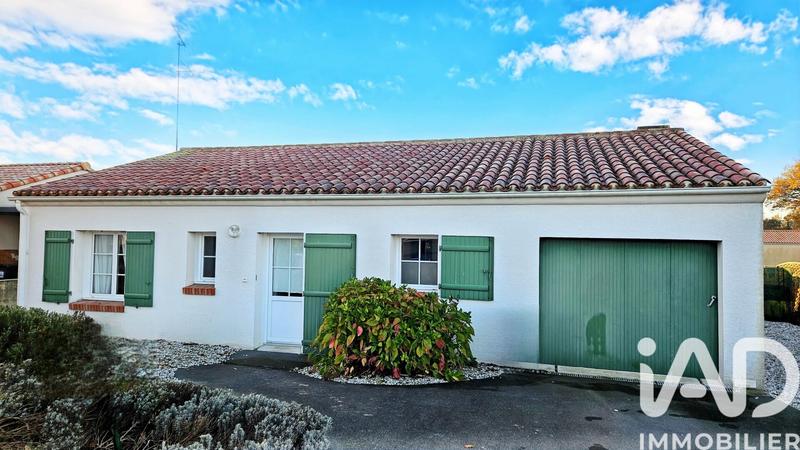 Maison - 90 m² - 5 pièces