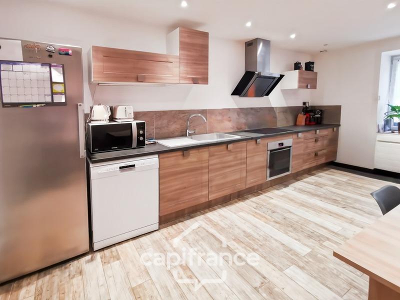 Maison de village - 201 m² - 10 pièces